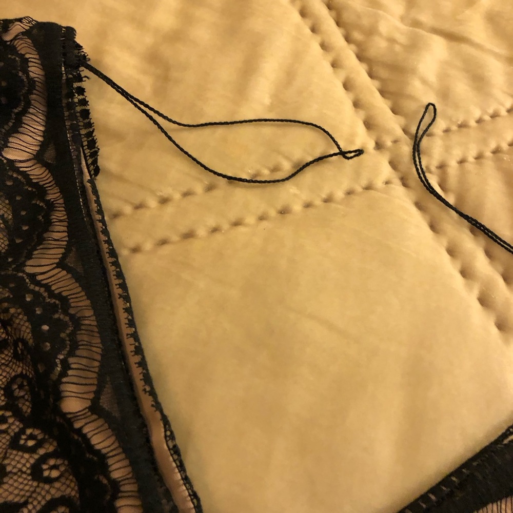 LBD Adrianna Papelli lace bodice tired cocktail dress Sz 12 Sofia Loren - Picture 9 of 10